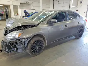 Nissan Sentra 1.8L 4 2016