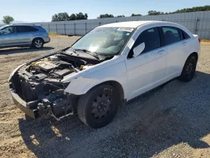 Chrysler 200 2.4L 4 2014