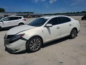 Lincoln MKS 3.7L 6 2013