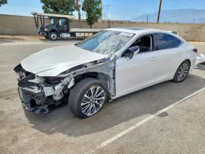 Lexus ES 3.5L 6 2020