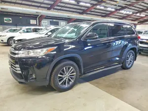 Toyota Highlander 3.5L 6 2017