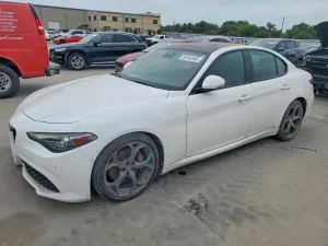 Alfa Romeo Giulia 2.0L 4 2017