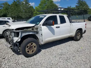 Toyota Tundra 5.7L 8 2018