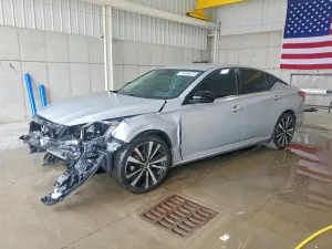 Nissan Altima 2.5L 4 2022