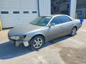 Lexus ES 3.0L 6 2000