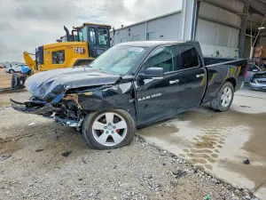 Dodge RAM 5.7L 8 2011