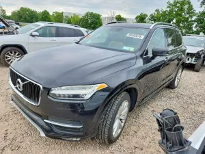 Volvo XC90 2.0L 4 2017