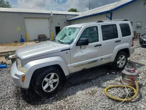 Jeep Liberty 3.7L 6 2011