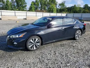 Nissan Altima 2.5L 4 2020