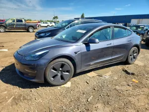 Tesla Model 3 2022