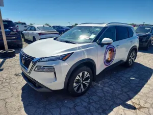 Nissan Rogue 2.5L 4 2021
