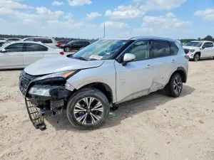 Nissan Rogue 2.5L 4 2021