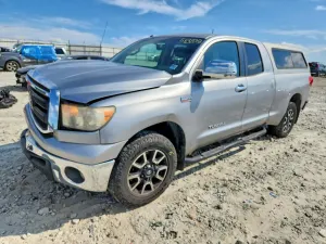Toyota Tundra 5.7L 8 2012