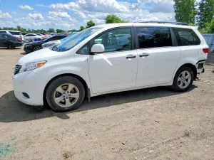 Toyota Sienna 3.5L 6 2017