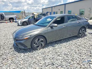 Hyundai Elantra 2.0L 4 2025