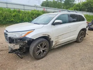 Toyota Highlander 3.5L 6 2016