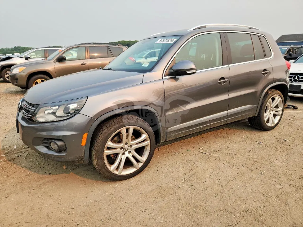 Volkswagen Tiguan 2.0L 4 2012