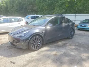 Tesla Model Y 2024