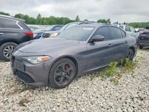 Alfa Romeo Giulia 2.0L 4 2017