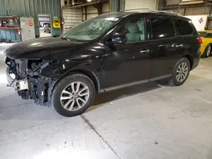 Nissan Pathfinder S 3.5L 6 2014