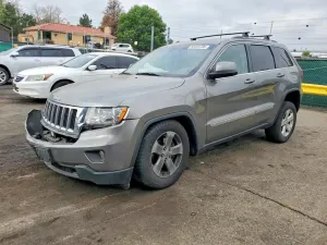 Jeep Grand Cherokee 5.7L 8 2013