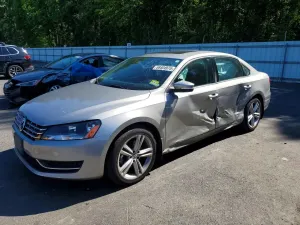 Volkswagen Passat 2.0L 4 2014
