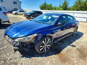 Nissan Altima 2.5L 4 2019