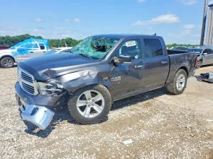 RAM 1500 5.7L 8 2014