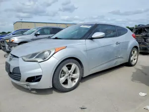 Hyundai Veloster 1.6L 4 2013