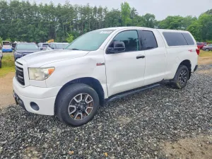 Toyota Tundra 5.7L 8 2013