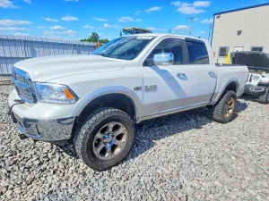 RAM 1500 5.7L 8 2015
