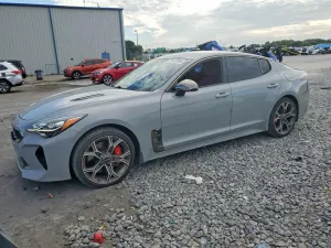 Kia Stinger 3.3L 6 2021