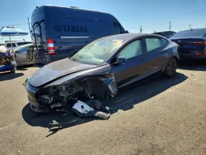 Tesla Model 3 2025