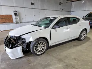 Dodge Avenger 2.4L 4 2013
