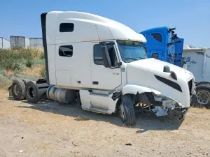 Volvo VN 12.8L 6 2023