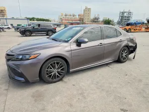 Toyota Camry 2.5L 4 2022