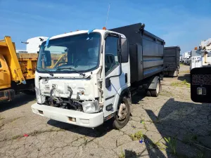 Isuzu NPR 6.0L 8 2017