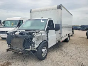 GMC Savana 6.6L 8 2023
