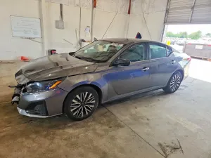 Nissan Altima 2.5L 4 2025