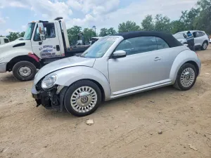 Volkswagen Beetle 1.8L 4 2014