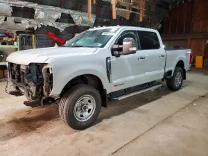Ford F-250 6.7L 8 2025