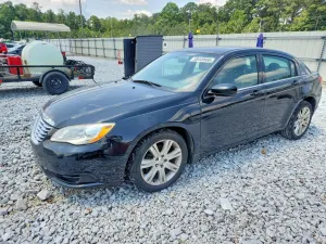 Chrysler 200 2.4L 4 2013