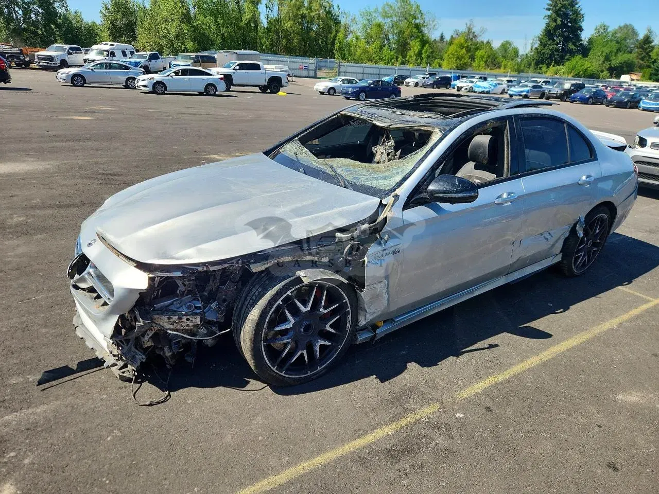 Mercedes-Benz E 4.0L 8 2020