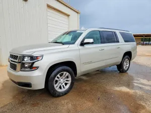 Chevrolet Suburban 5.3L 8 2016