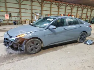 Hyundai Elantra 2.0L 4 2022