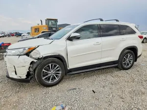 Toyota Highlander 3.5L 6 2019