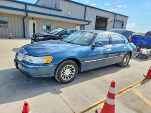 Lincoln Town Car 4.6L 8 2002