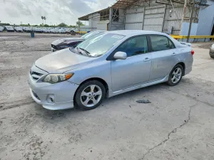 Toyota Corolla 1.8L 4 2013