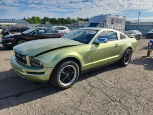 Ford Mustang 4.0L 6 2006