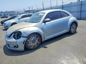 Volkswagen Beetle 2.5L 5 2012